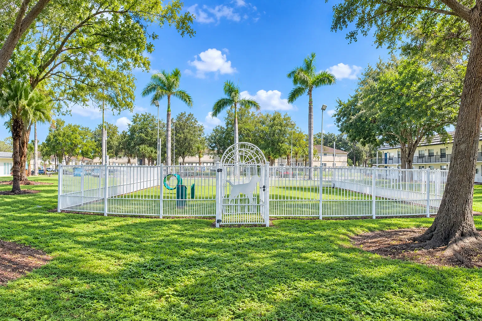 Park on Central — Photo 4