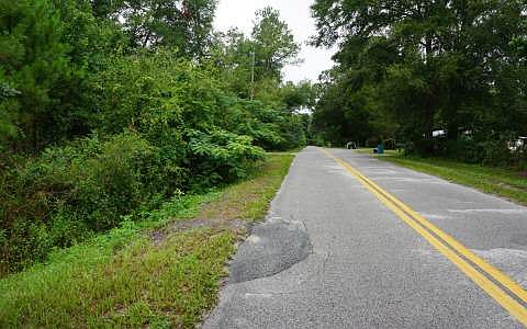 1st image of 334 NW Battle Hill Ln