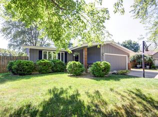 808 Center St, Mahomet, IL 61853