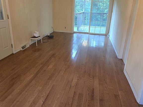3rd image of 3431 Angelo St