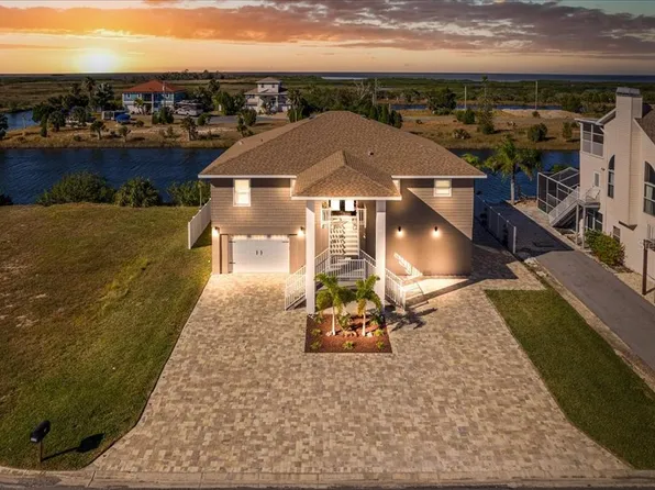 3217 Spanish Bayonet Dr, Hernando Beach, FL 34607