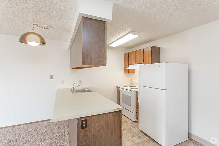 Crosspointe Apartments — Photo 5