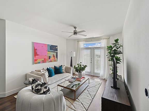 5th image of 1402 Carrollton Pkwy #5624951