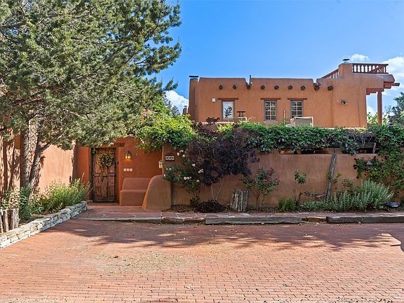 2nd image of 333 Magdalena Rd