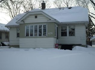 440 12th St, Silvis, IL 61282