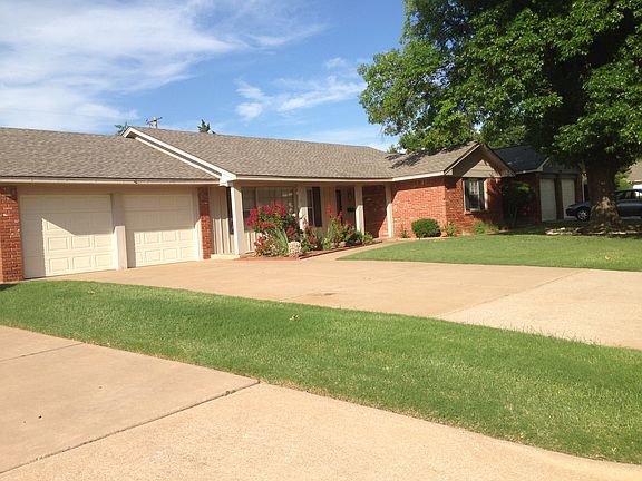 2nd image of 2721 NW 111th St