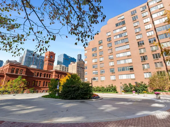 801 S Plymouth Ct APT 602, Chicago, IL 60605
