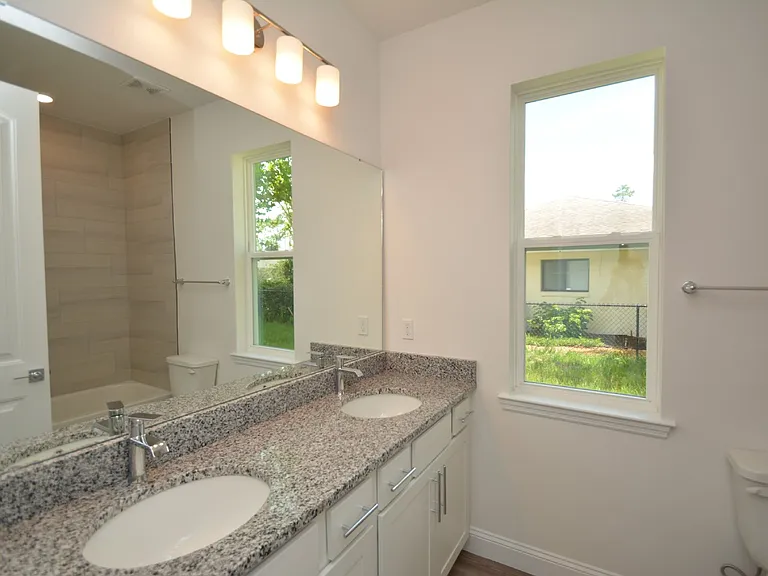 102 Brittany Ln — Photo 15