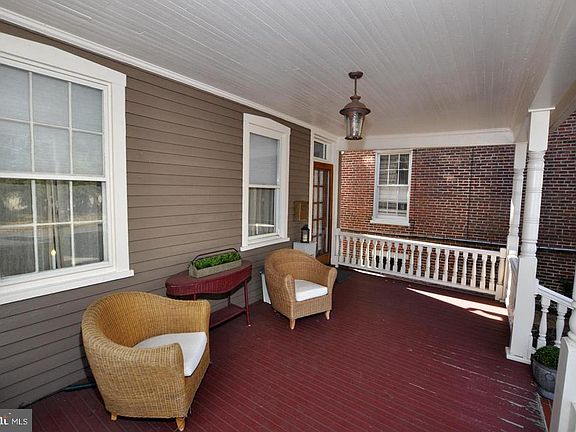 2nd image of 106 Garden St