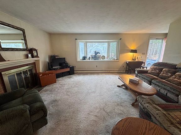 5th image of 118 Winnicutt Road