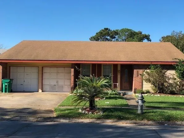 2300 Litchwood Ln, Harvey, LA 70058