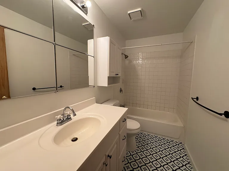 7300 Bluewater Dr #5 — Photo 19