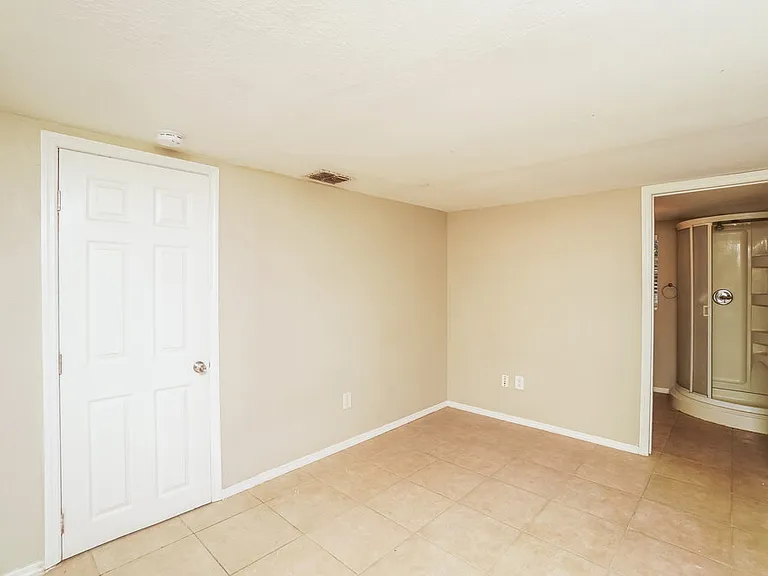5917 Missouri Ave — Photo 9