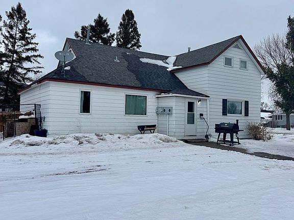 3rd image of 501 3rd St W