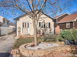 26134 N Oak Ave, Mundelein, IL