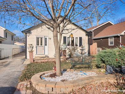 26134 N Oak Ave, Mundelein, IL, 60060