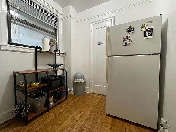 5th image of 455 W 34th St #7GG