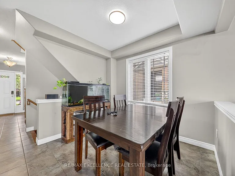 31 Donald Bell Dr — Photo 9