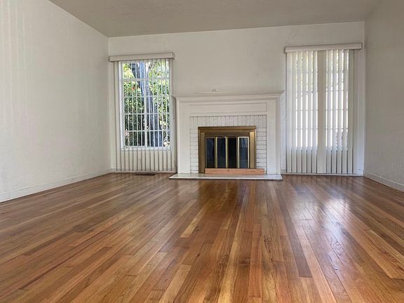 4th image of 22133 Orange Ave