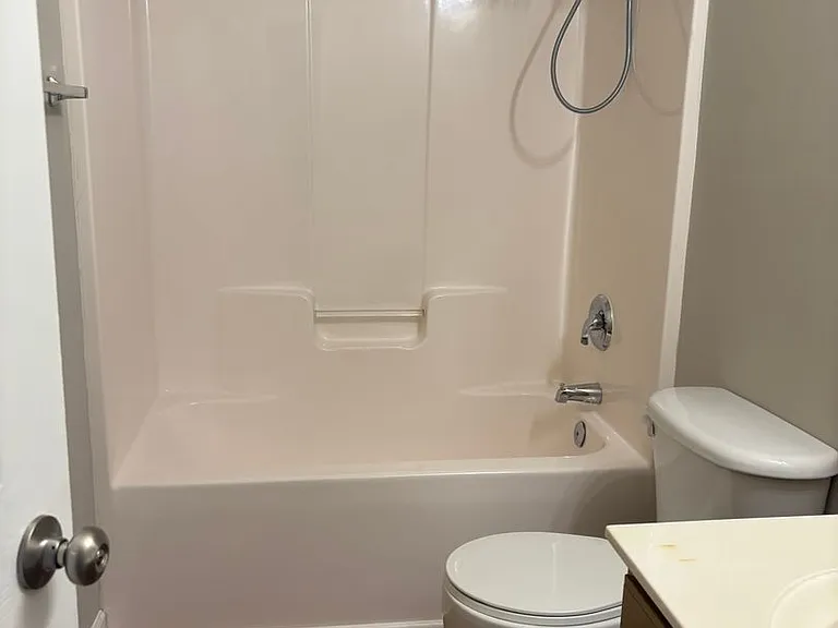 14104 Bernardy Ln — Photo 32