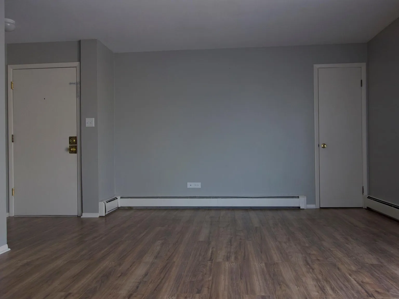 10530 Parkside Ave — Photo 3