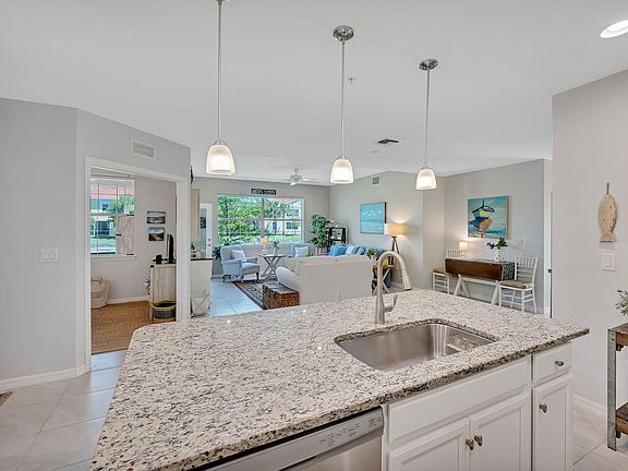2nd image of 4214 Frontier Ln #102