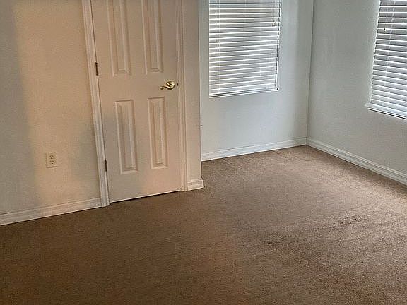 5th image of 831 S Missouri Ave APT 1