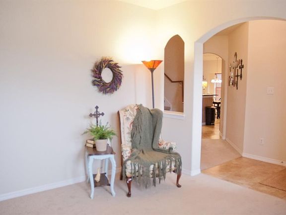 5th image of 8026 Tarrytown Crossing Dr