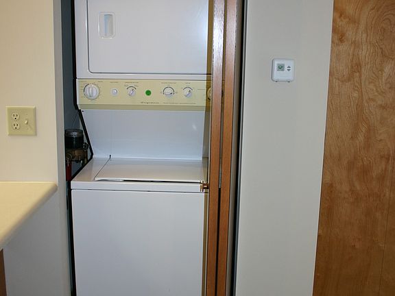 5th image of 133 N Terrace Ave