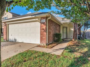 2813 Coyote Ridge Dr, Fort Worth, TX 76244