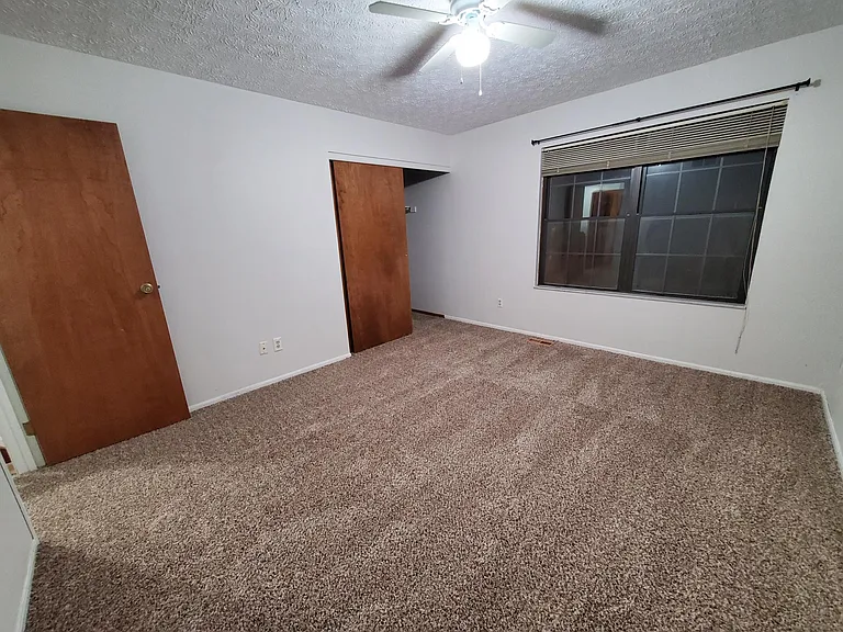 1001 Syracuse Ln — Photo 16