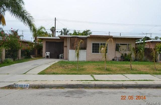 2nd image of 1577 Jantzen Ave