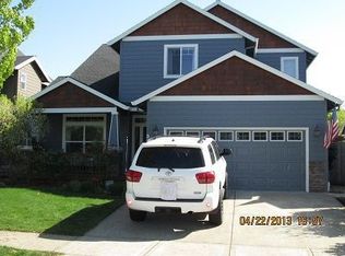 328 W Myrtlewood St, Newberg, OR 97132