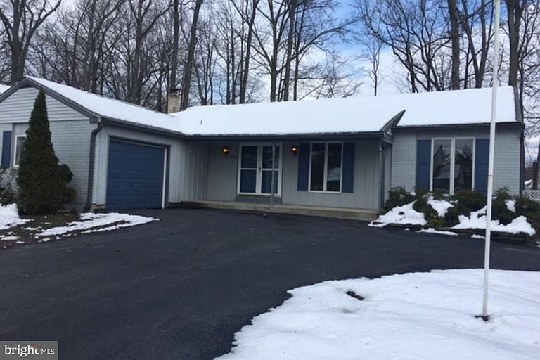 1st image of 3332 Altamont Dr