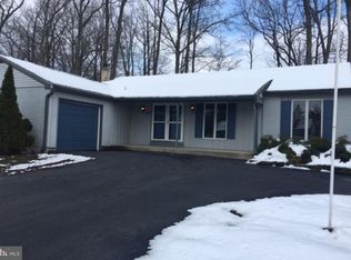 3332 Altamont Dr, Wilmington, DE 19810