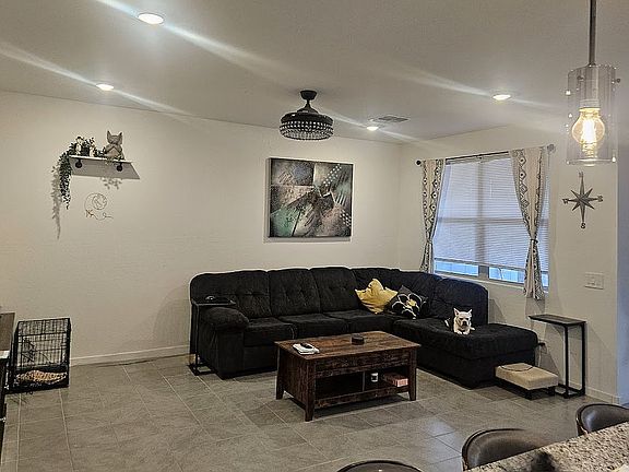 3rd image of 17322 W Mission Ln