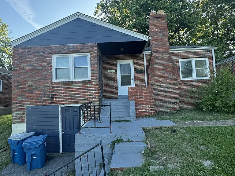 6625 Thurston Ave — Photo 1