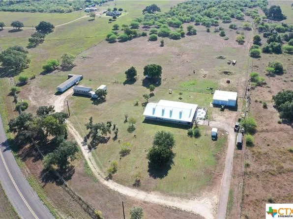 5111 Fm 2718, Cuero, TX 77954