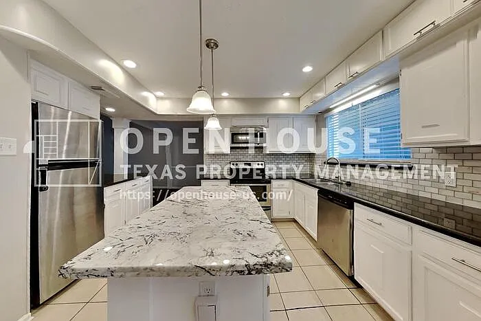 46 Berryfrost Ln — Photo 8