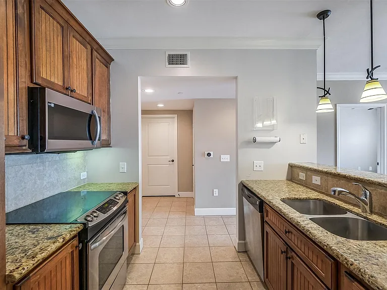 2203 Dorrington St #309 — Photo 17