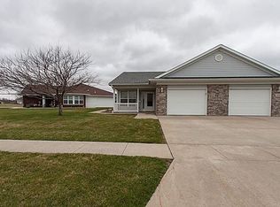 1104 15th Ave, Vinton, IA 52229
