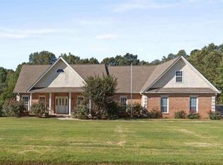 537 Heathmoor Dr, McDonough, GA 30252
