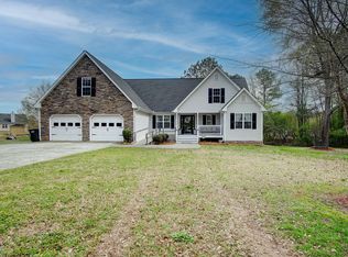 204 Prince Albert Ct SW, Calhoun, GA 30701