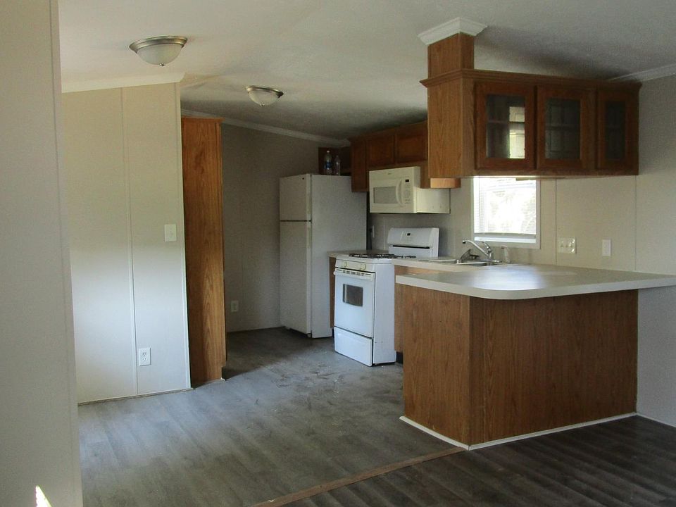 1st image of 5198 Colchester Dr #40