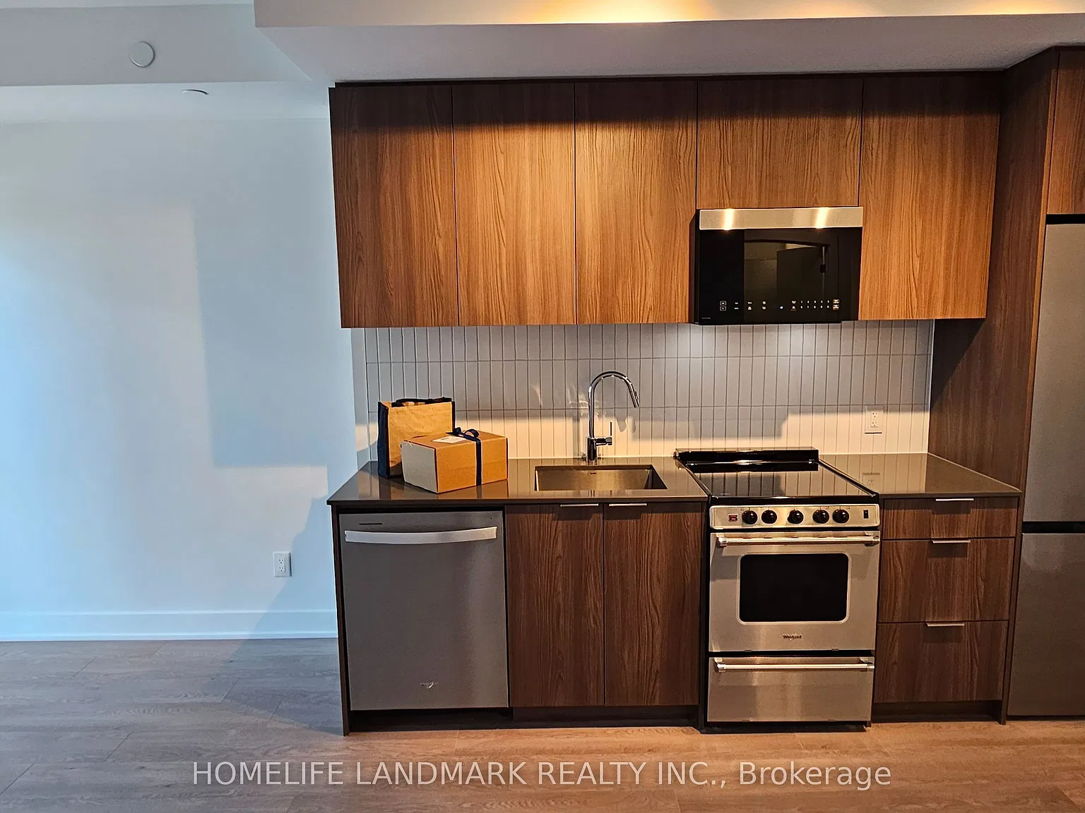 3008 William Cutmore Blvd — Photo 3
