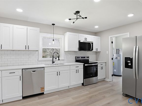 3rd image of 3200 Portugee Rd