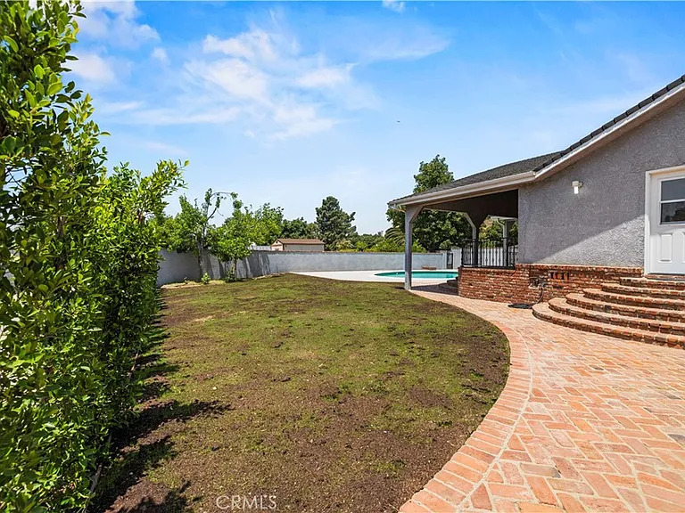 9141 Wheatland Ave — Photo 24