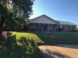 462 Seagraves Dr, Athens, GA 30605