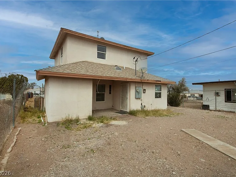 119 W Victory Rd — Photo 9
