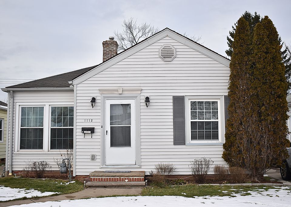 1st image of 1112 Dartmoor Ave